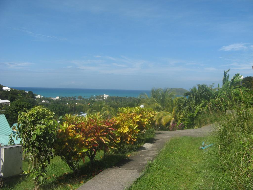 La Colline Verte Deshaies Rum bild